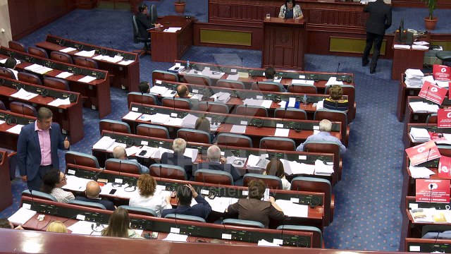Rishikimi i buxhetit përplas pushtetin dhe opozitën