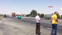 Konya Hafif Ticari Araçla Çarpışan Otomobil İkiye Bölündü: 5 Kişi Yaralandı