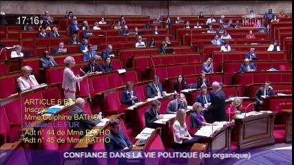 L'amendement de Delphine Batho visant à interdire à un député d'exercer l’activité de représentant d’intérêts est adopté
