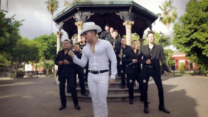 Volveré a Amar Banda Guasaveña de Valentin Elizalde ft. El Bebeto [Video Oficial]