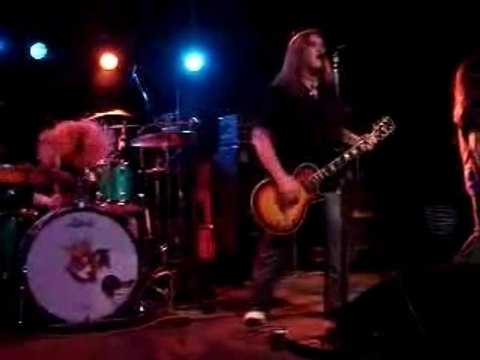 Black Stone Cherry- Lonely Train(LIVE)