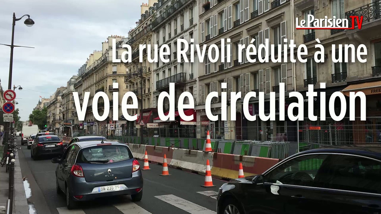 Rue de Rivoli à Paris : plus qu'une file pour les voitures
