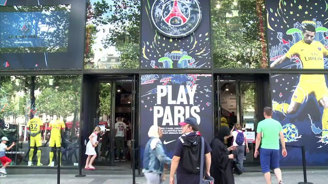 Football/PSG: les supporters impatients de l'arrivée de Neymar