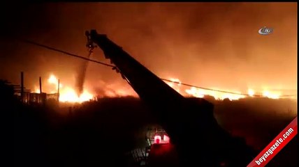 Başkent'te atık kağıt deposunda yangın