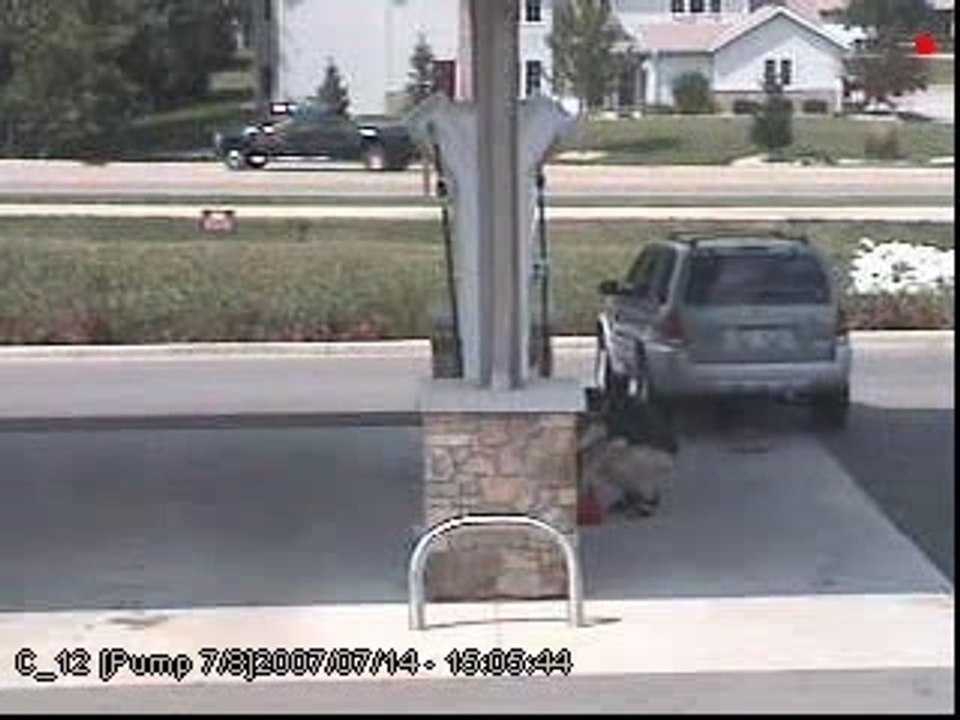 regis a la pompe a essence