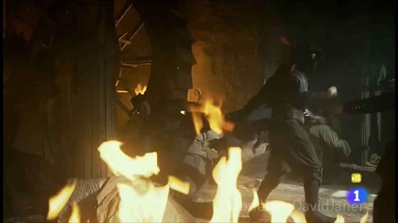 AGUILA ROJA SALVA A SATUR MOMENTO DURO ESCENA 39