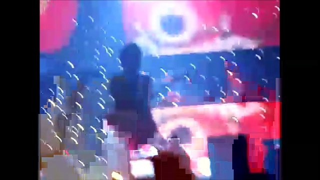 Muse - Invincible, Paris Bercy, 12/14/2006