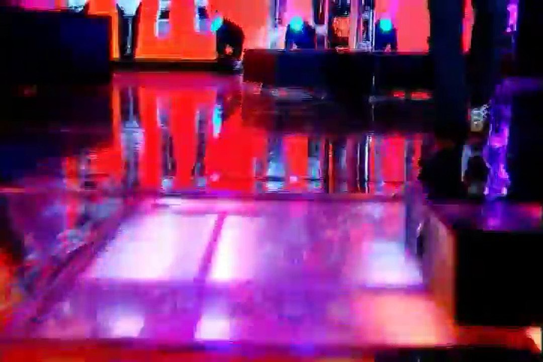 Muse - Supermassive Black Hole, Paris Bercy, 12/14/2006