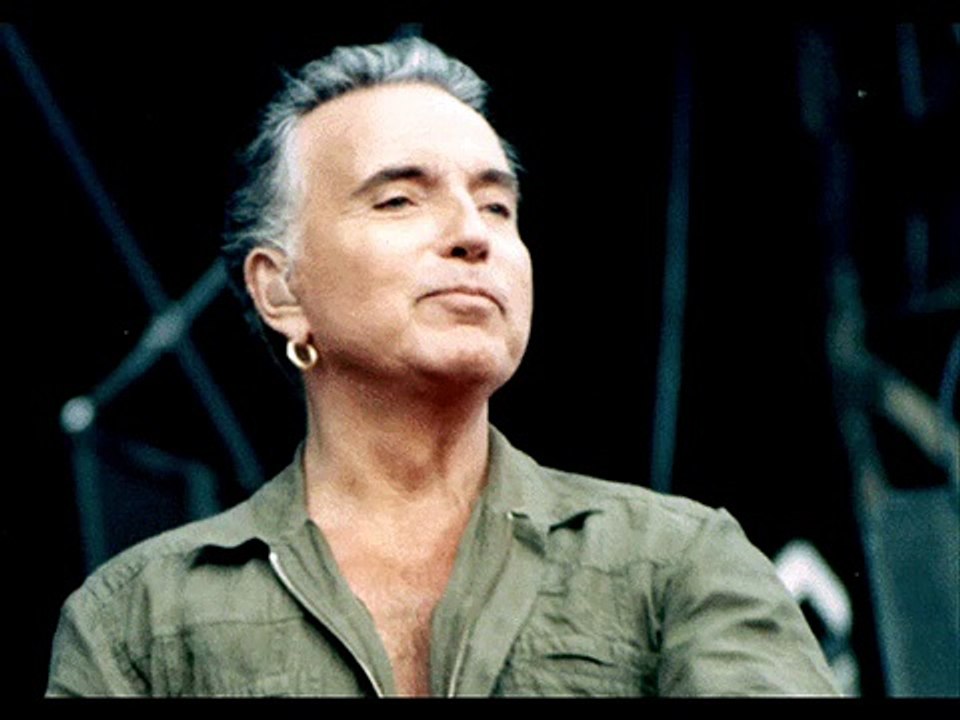 Bernard Lavilliers  - 'Junkie'  live, 14.4.2000.-nnGe-rF4WOc