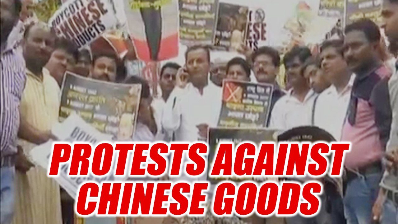Sikkim standoff: Traders stage protest against Chinese goods in Kanpur | Oneindia News