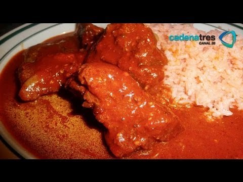 Receta de costillitas con salsa de chiles. Receta fácil de comida mexicana