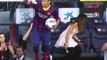 Neymar adresse un émouvant message d'adieu à ses anciens coéquipiers et aux fans du FC Barcelone dans une vidéo