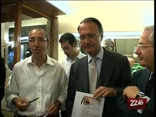 TG 15-06-09: EMILIANO "FITTO, A CACCIA DI VOTI, E' ANDATO A CASA DI DIVELLA!"