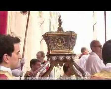 Barletta, Processione del Venerdì Santo. Il Video.