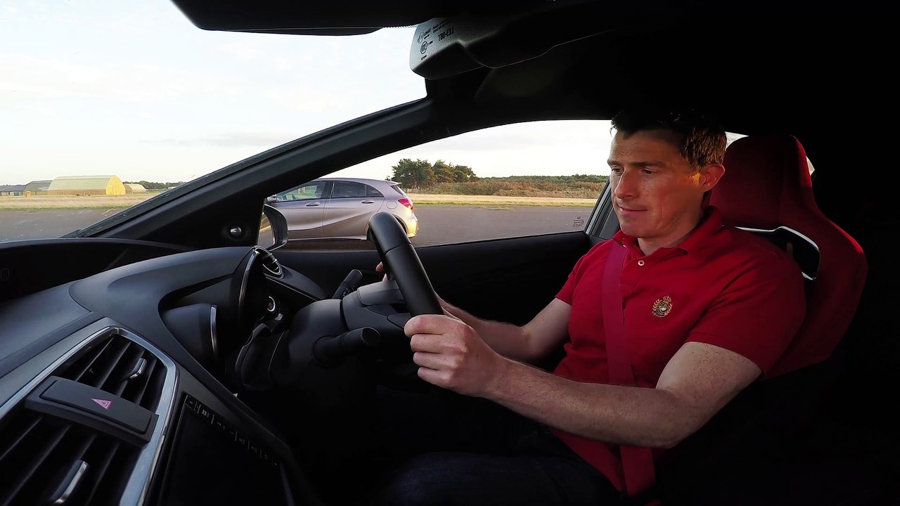 Review car - Mercedes A45 AMG vs Honda Civic Type R Drag Race  Mat Watson Reviews