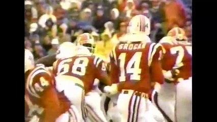 Grogan, Steve {Patriots} playing w neck injury [1990]