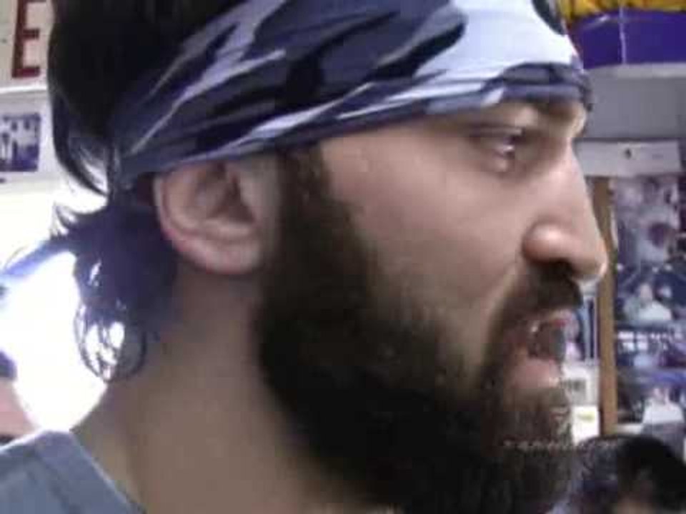 MMA STAR IS BECOMING A BOXER