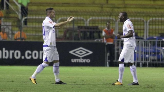 Veja os melhores momentos da vitória do Cruzeiro sobre o Vasco em Volta Redonda