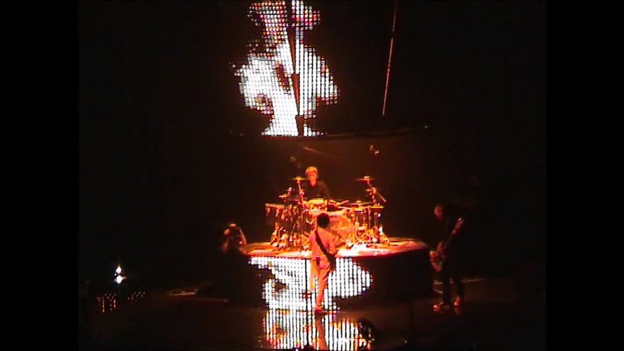 Muse - Forced In, Nantes Zenith, 12/17/2006