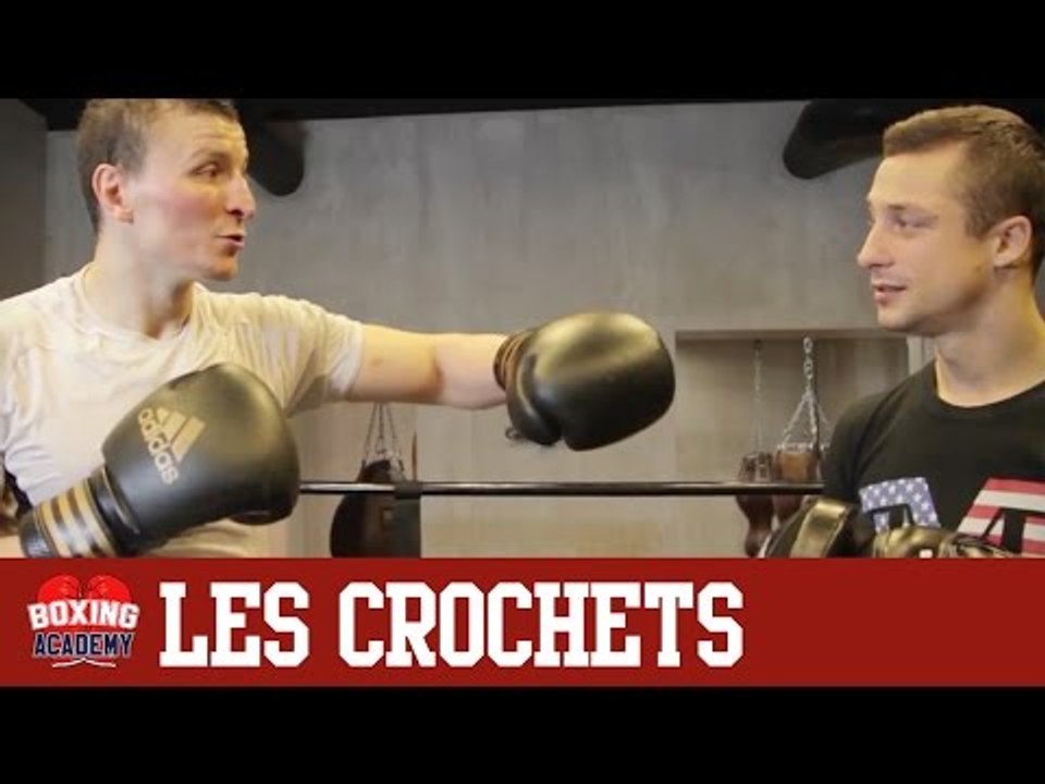 LES CROCHETS EN BOXE ANGLAISE - CROCHETS AVANT & ARRIERE AU VISAGE (COURS N°2)