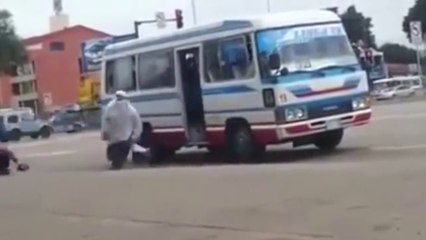 Canlı bomba şakası insanları bakın ne hale soktu:)