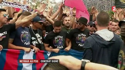 Neymar signe enfin son contrat avec le PSG