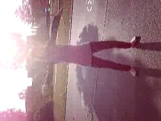 m0a tiite debutante kii essaye de danser ;)