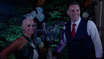 Kurt Warner celebrates his Hall of Fame Induction