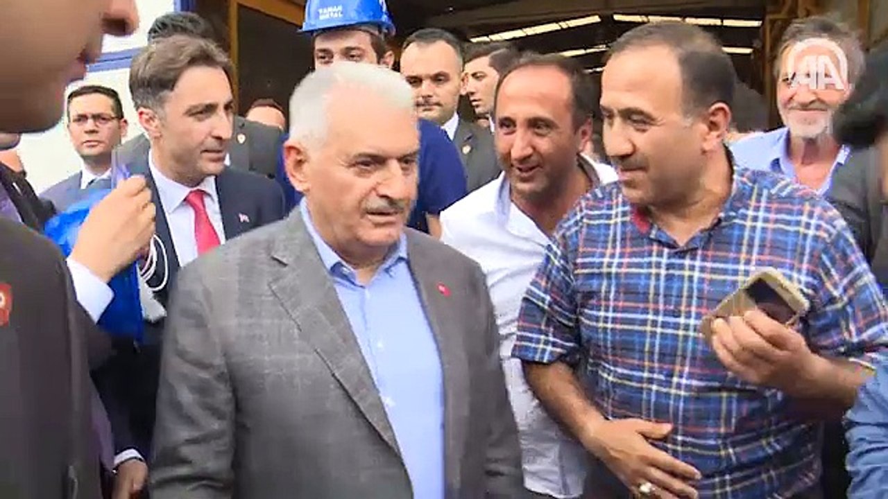 ⁠⁠⁠⁠⁠Başbakan Yıldırım'dan OSTİM esnafına ziyaret
