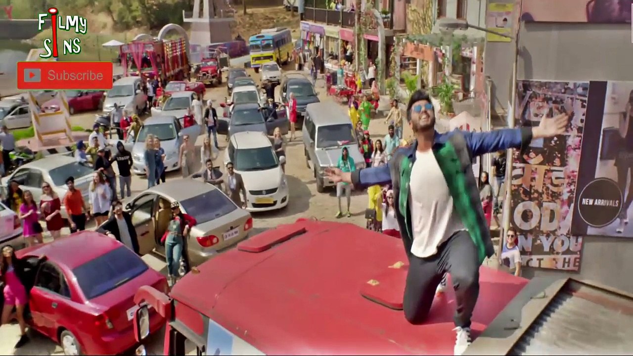 Plenty_Wrong_With_Mubarakan_Full_Hindi_Movie_Huge_Mistakes_-_Anil_kapoor_2C_