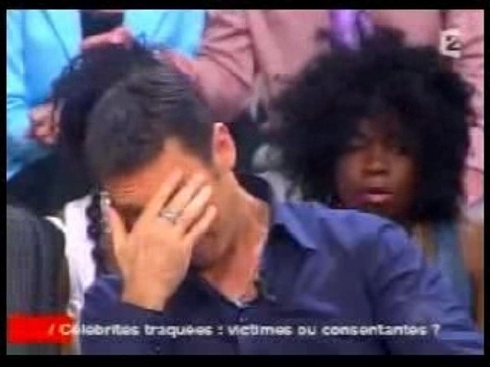 Trash-TV chez Delarue daniel ducruet paparazzi baston