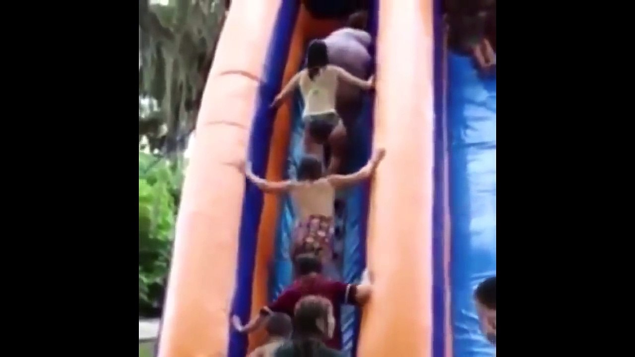 RANDOM FUNNY VIDEOS