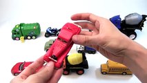 Et voiture des voitures dessin animé enfants pour enfants monstre camions vidéos Police de 2017 |