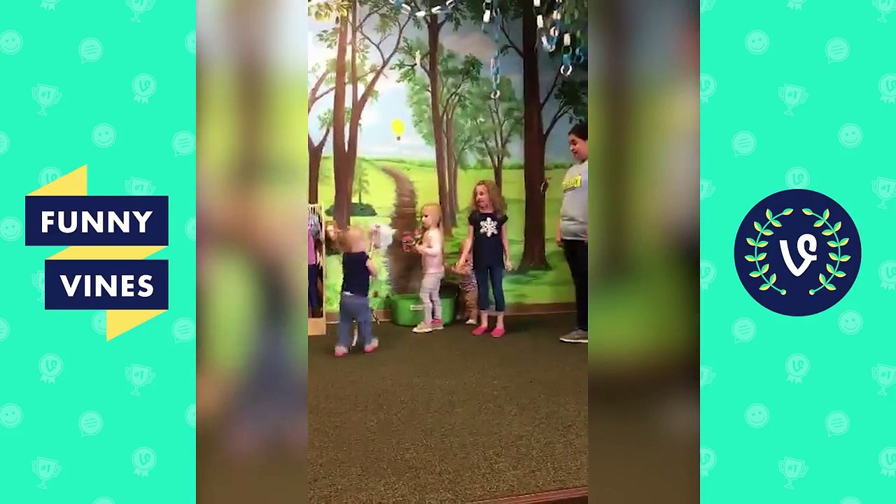 TRY NOT TO LAUGH or GRIN - Funny Kids Fails Compilation August 2017 _ Cute Kids Vines _ Funny Vines-ZX3i10dvMNs
