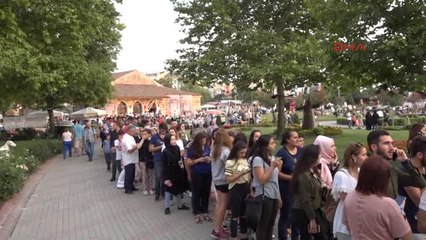 Büyükçekmece'de Koray Avcı İzdihamı