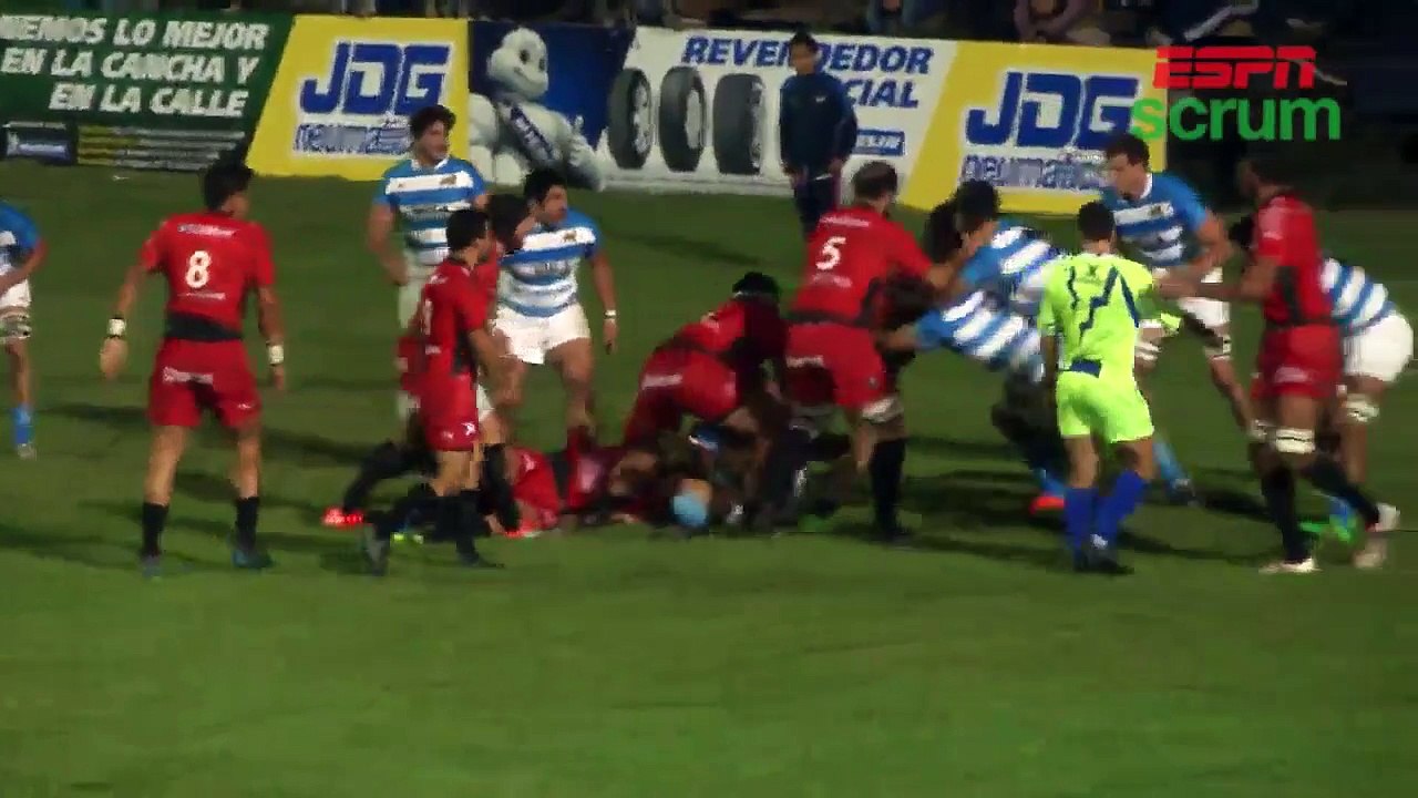 VICTOIRE TOULONNAISE CONTRE LES PUMAS DEVELOPMENT .