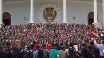 El 'chavismo' instala la Asamblea Constituyente