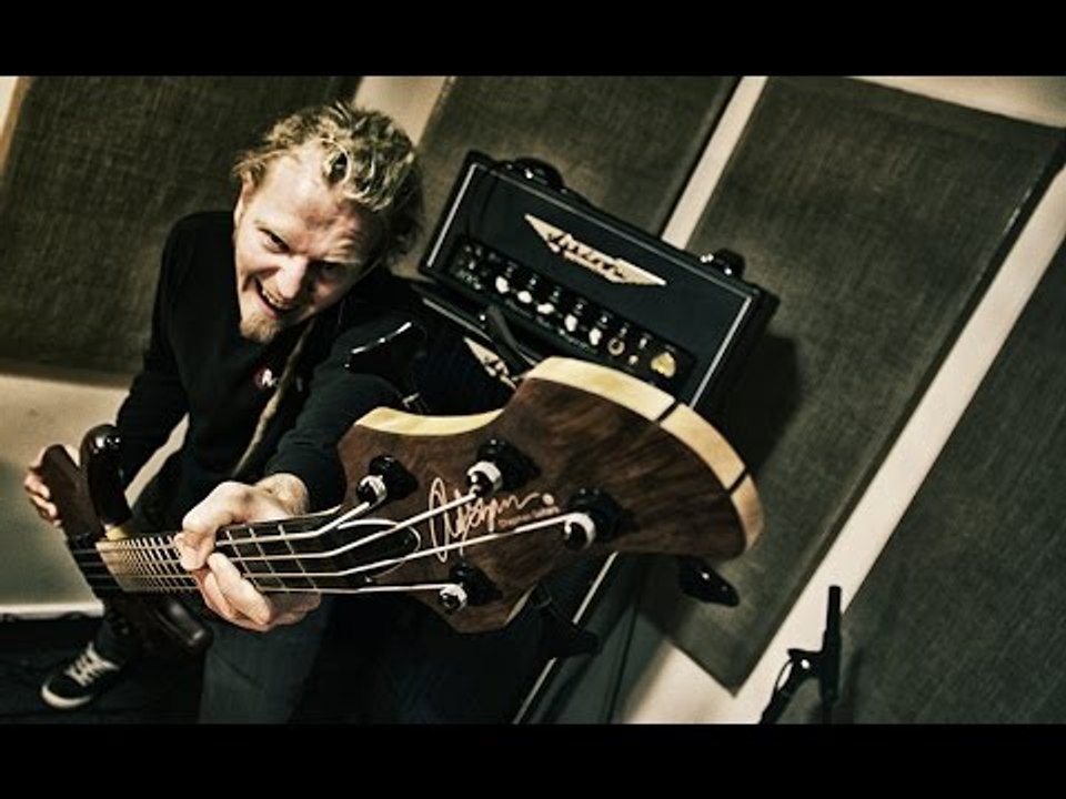 Presenting the Chapman Guitars MLB-1