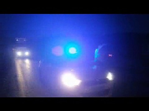 Κάηκε ολοσχερώς ΙΧ στην παλαιά Εθνική Λιβαδειάς Λαμίας στο ύψος της Χαιρώνειας