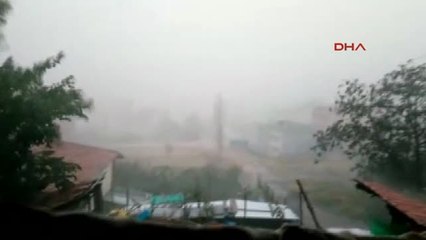 Çorum'da Şiddetli Yağmur Sele Dönüştü