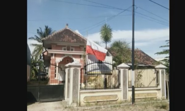 Sempat Pasang Bendera Merah Putih Terbalik, PKS Minta Maaf