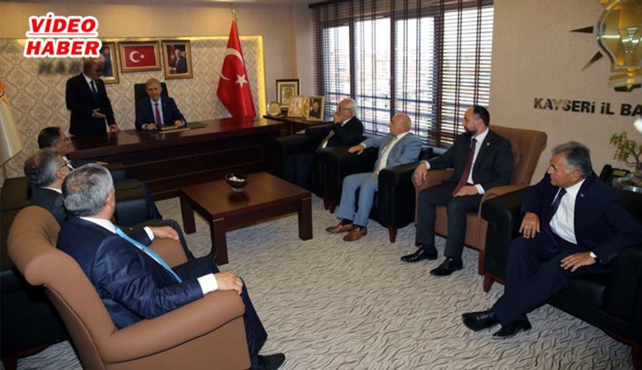 (5 Ağustos 2017) SAĞLIK BAKANI DEMİRCAN  AK PARTİ İL BAŞKANLIĞINI ZİYARET ETTİ