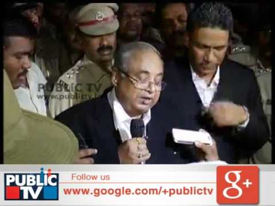 Jayalalithaa jailed for 4 years in disproportionate assets case, fined Rs 100 crore