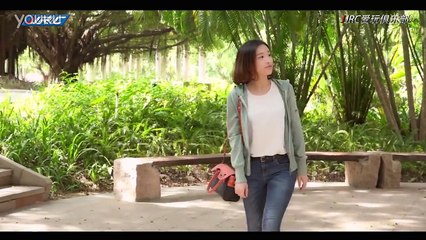 ELFIE - Pocket Selfie QUADCOPTER ( 720P Upgraded version)