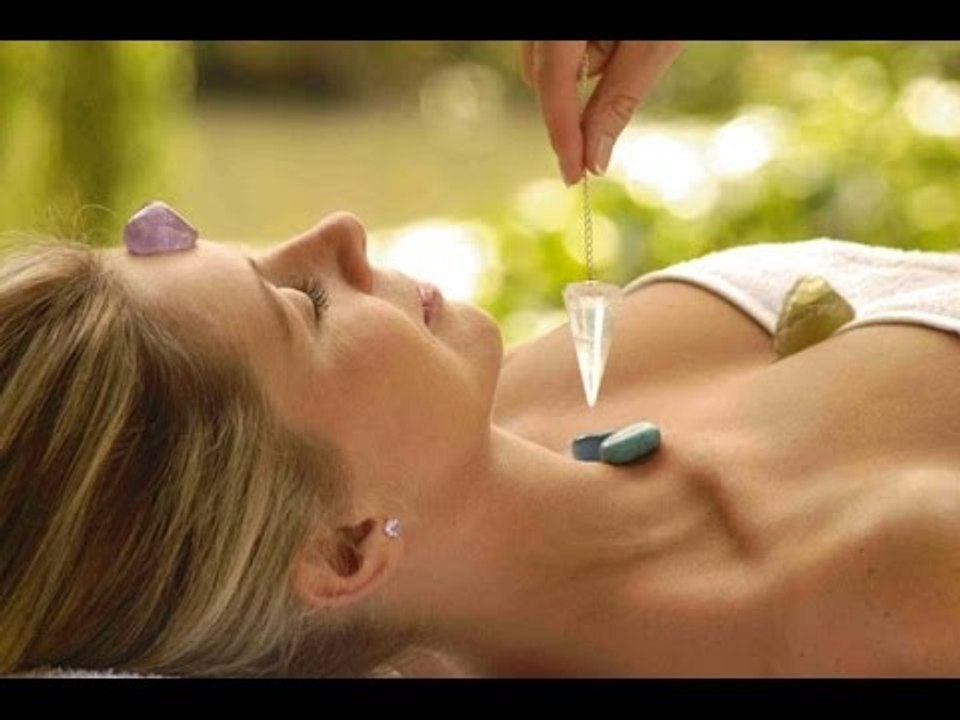 Cristaloterapia (Magia Blanca) / Cristaloterapia (White Magic)