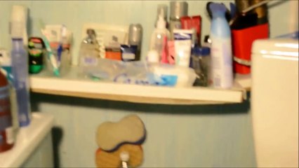 Cz.1 Czerwona łazienka