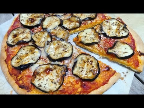 Receta de pizza con berenjena, aceitunas y queso provolone