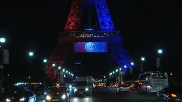 Eiffel Tower lights up for Neymar
