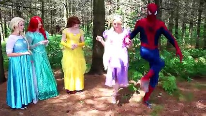 Frozen Elsa vs Anna SNAPCHAT SPELL - Spiderman Rapunzel Cake Challenge Playtime Colors In