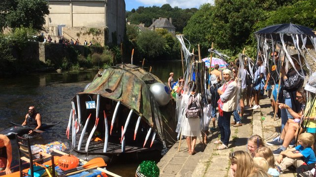 Fête de l'eau 2017 : course de radeaux à Quimperlé